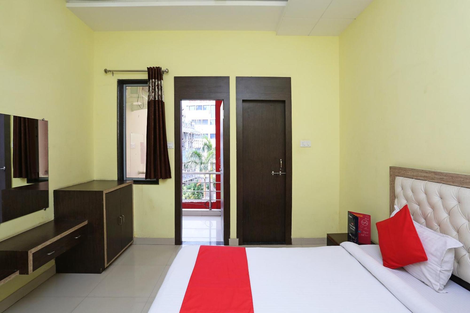 Collection O Hotel Pearl Raipur  Exterior photo